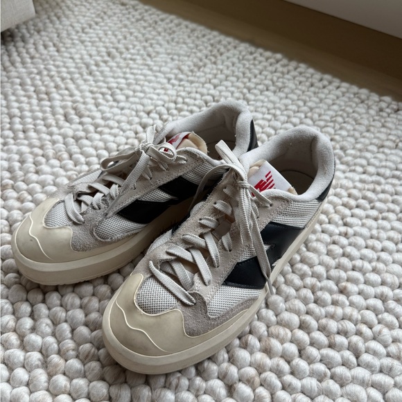 New Balance CT302 Sneakers in Cream - Picture 2 of 8